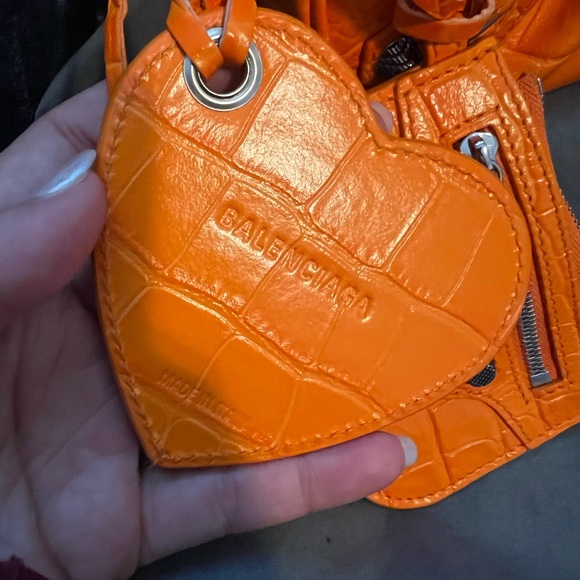 AUTH BALENCIAGA Le cagole xs orange bag with mirror and pochette - excellent - Picture 5 of 9